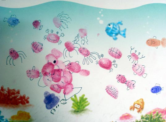 幼儿园大班手印画教案:海里的朋友
